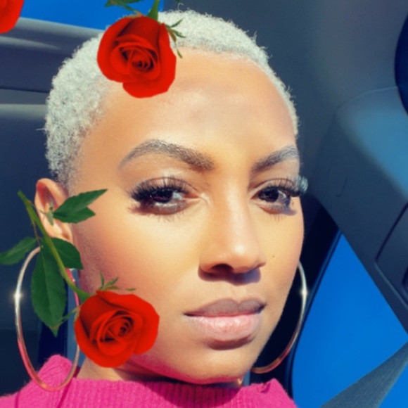 Meet your Posher! - Picture 1 of 1